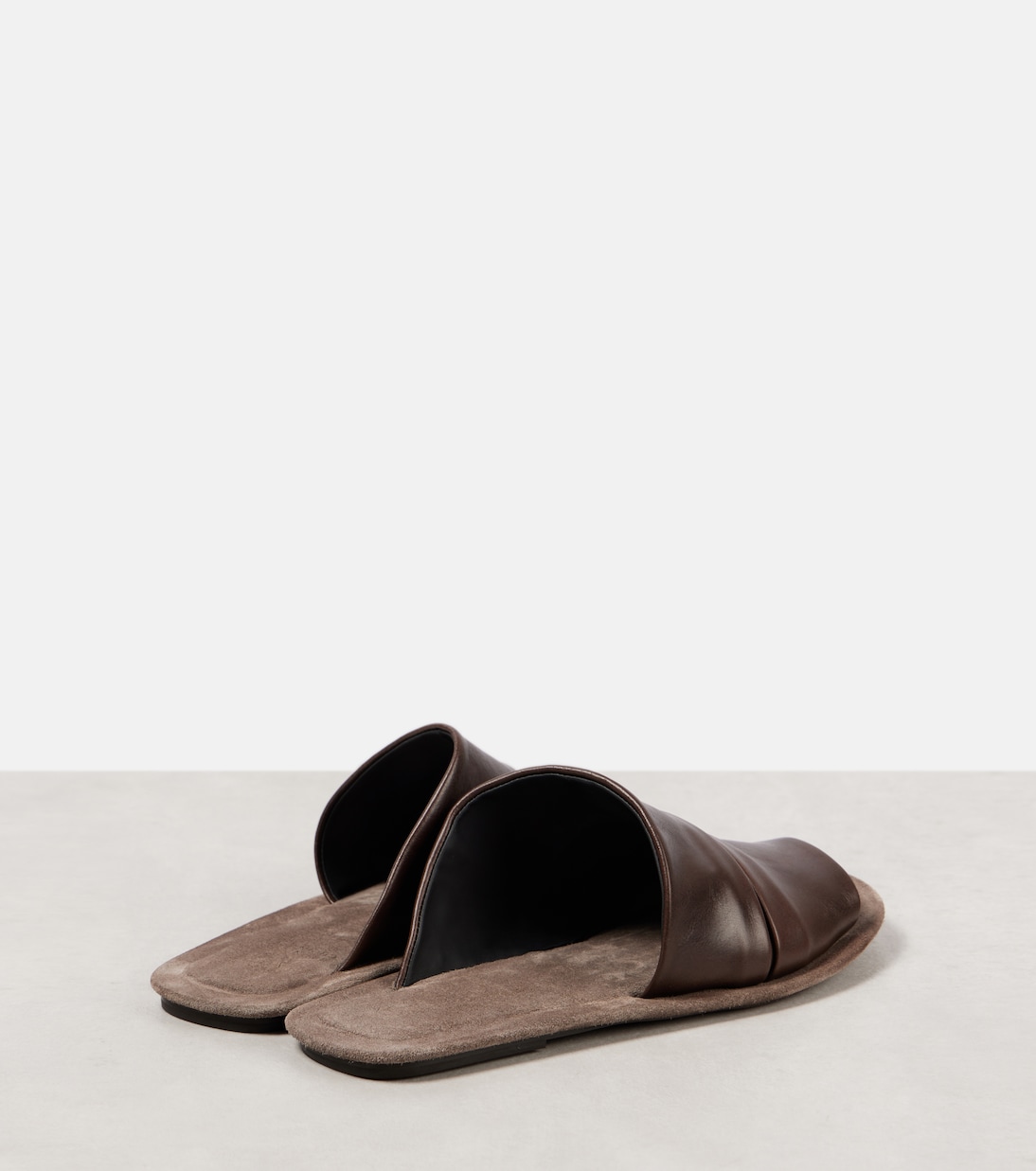 Ruched leather slides | Brunello Cucinelli