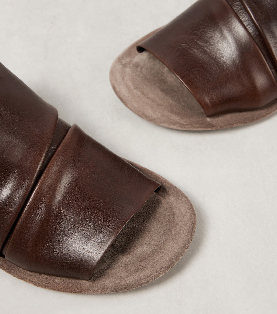 Ruched leather slides | Brunello Cucinelli