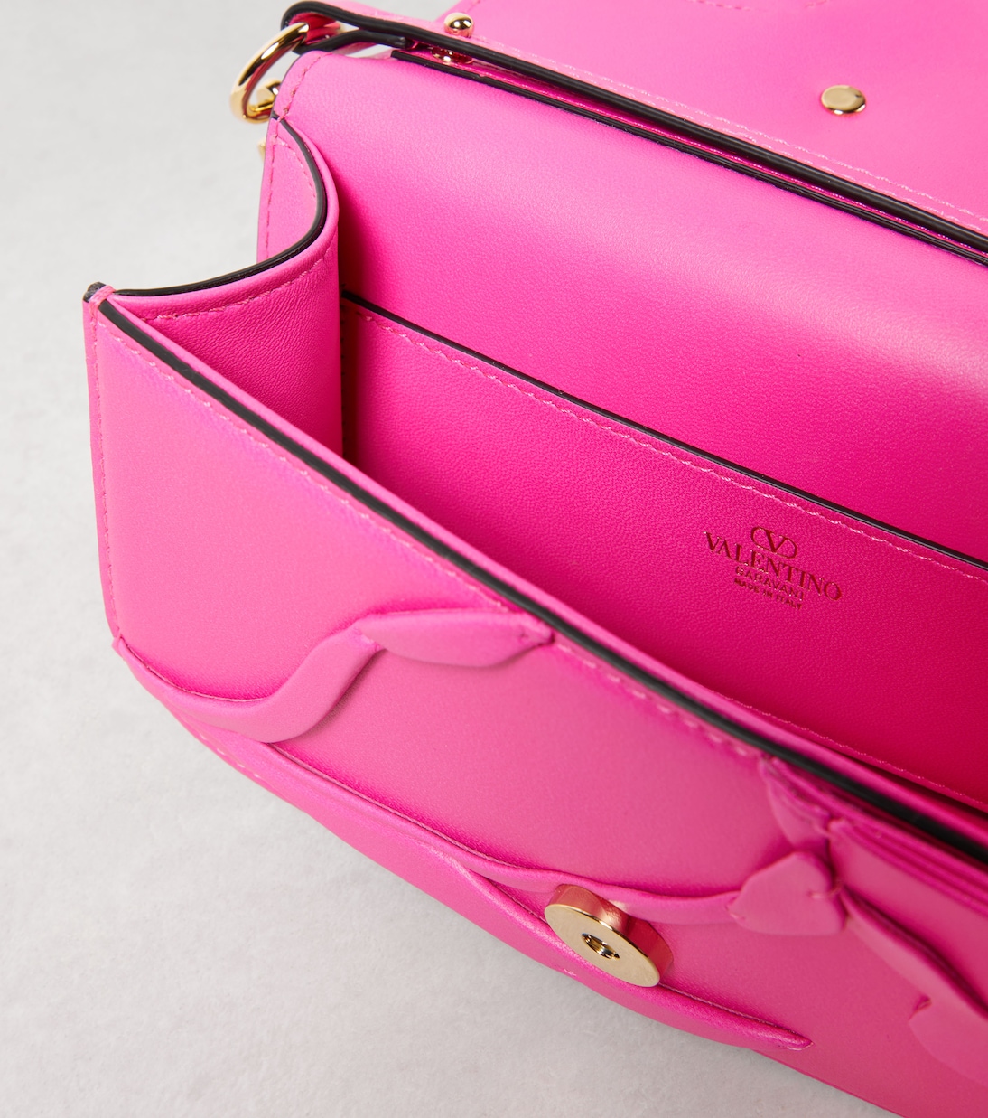 Borsa a spalla Locò Small in pelle | Valentino Garavani