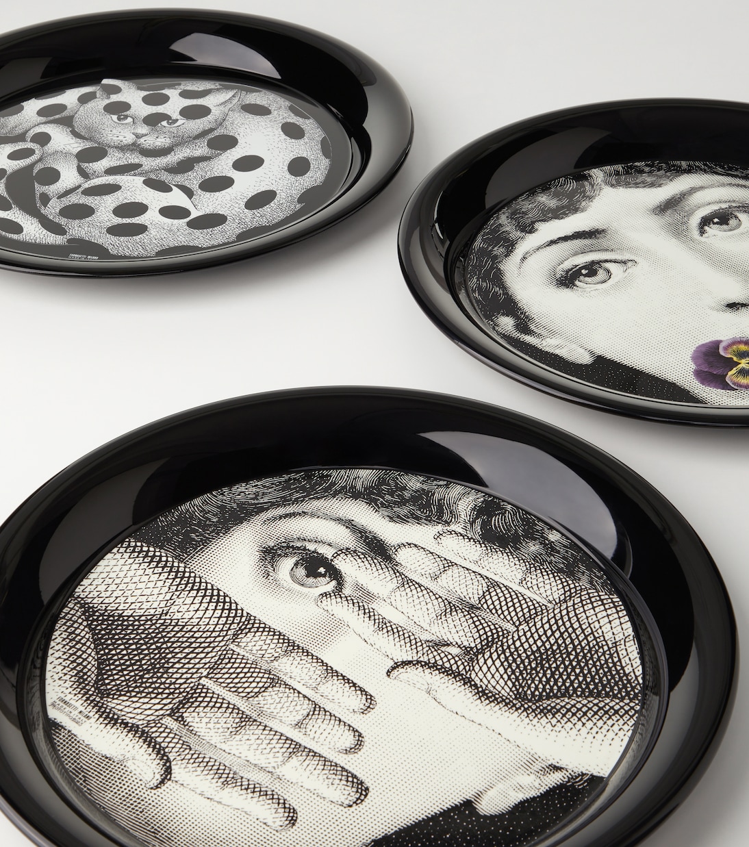 Tema e Variazioni N.137 iron tray | Fornasetti