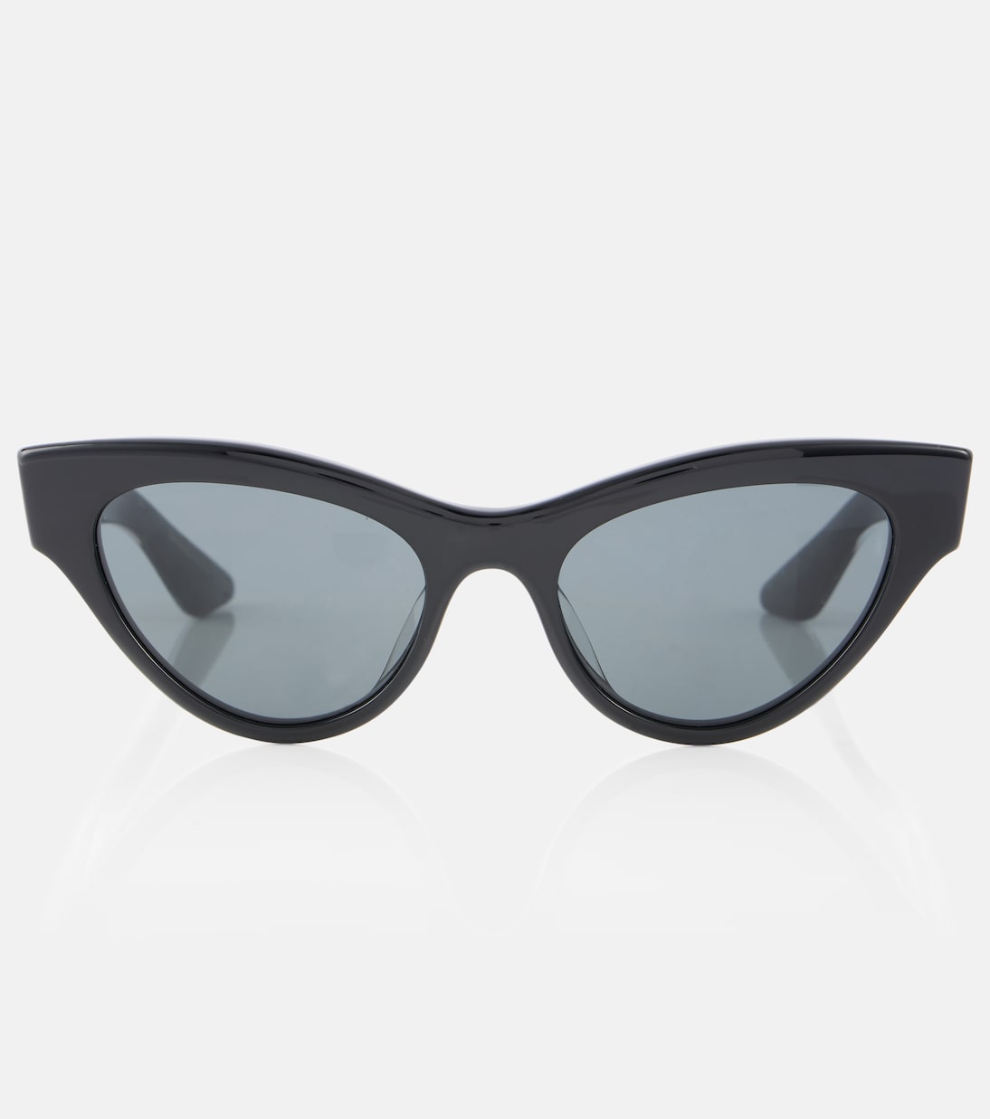 Occhiali da sole stile cat-eye KHAITE e Oliver Peoples per giovani trendy