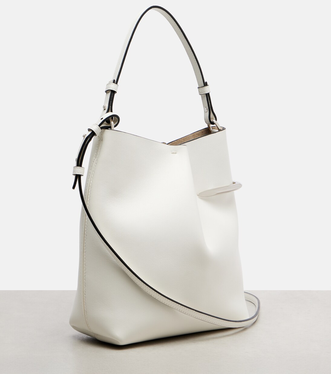 Pinch Me leather tote bag | Givenchy