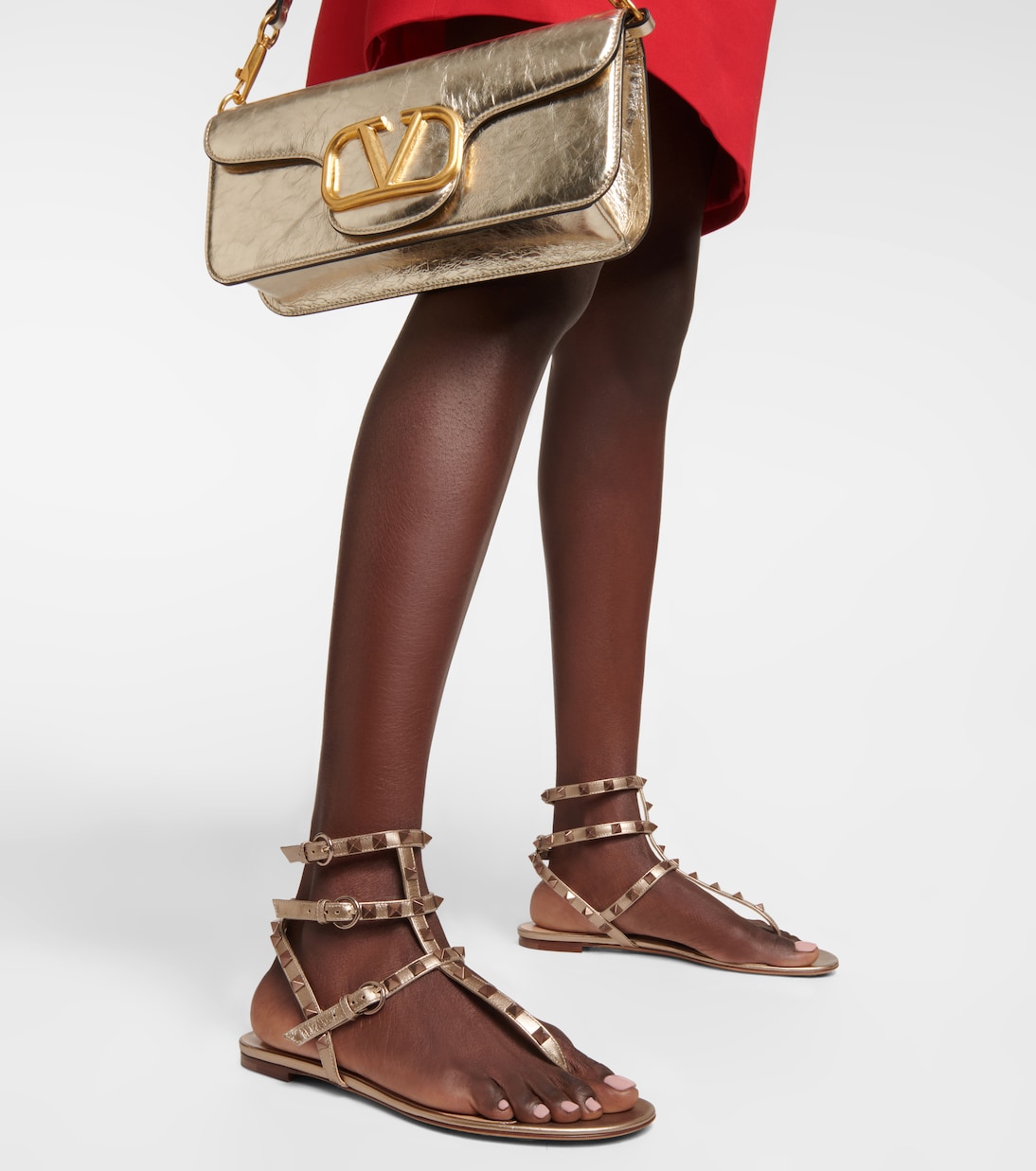 Sandalen Rockstud aus Metallic-Leder | Valentino Garavani