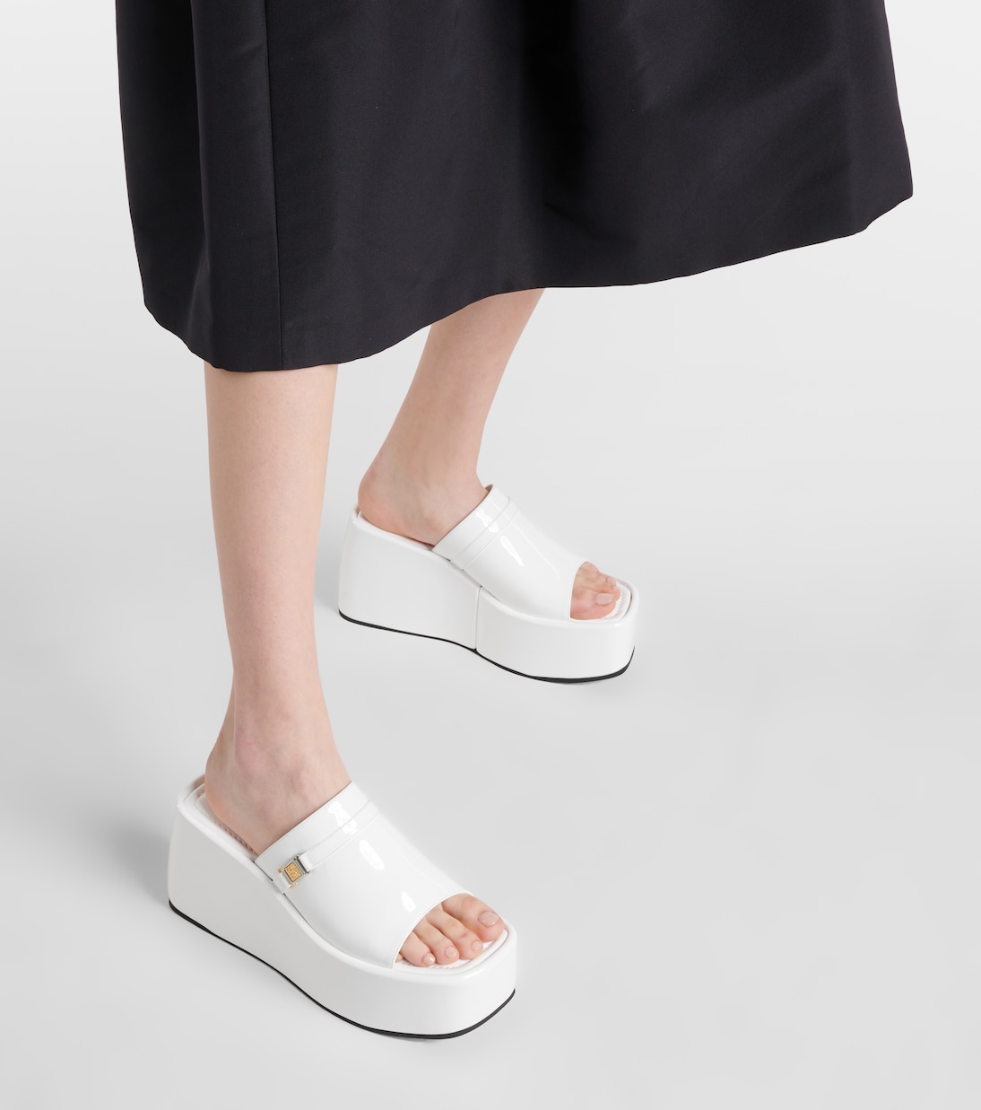 Bulla Yelena leather platform slides | Nodaleto