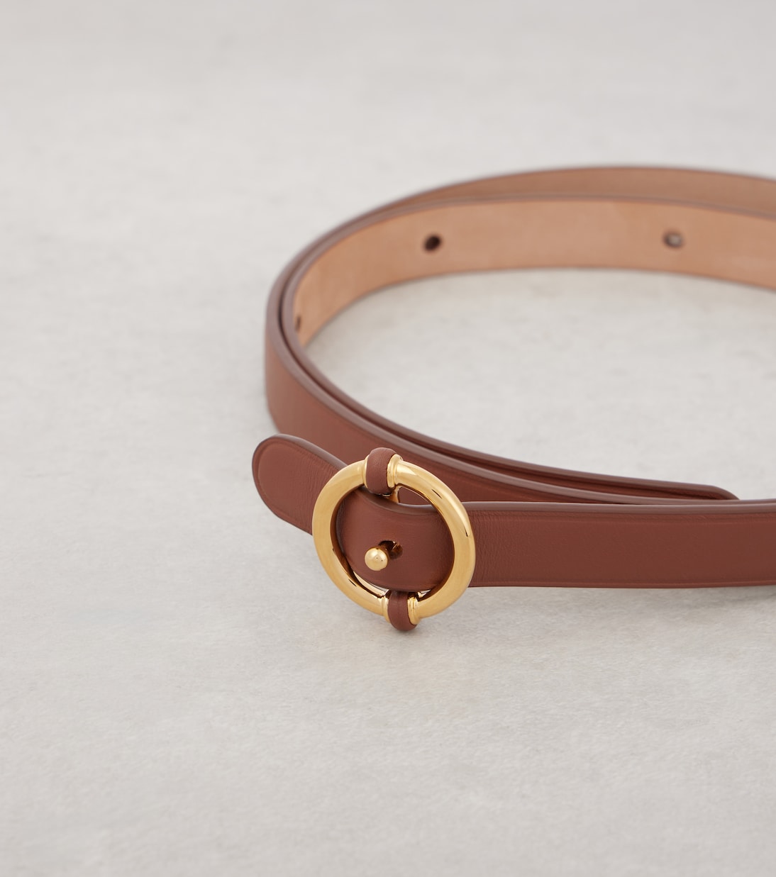 Cintura in pelle Helm Loro Piana per stile giovane e raffinato