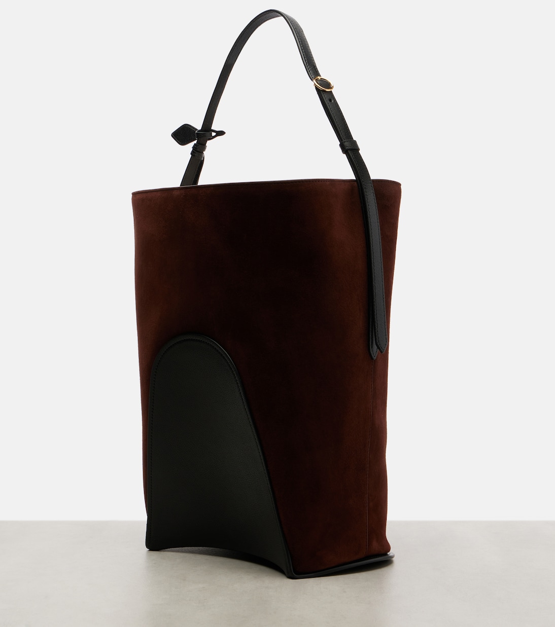 Bucket Bag Hip Large aus Veloursleder | Alaïa