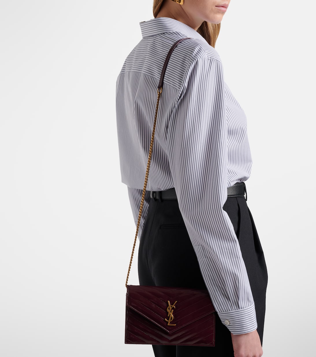 Cassandre Envelope leather wallet on chain | Saint Laurent