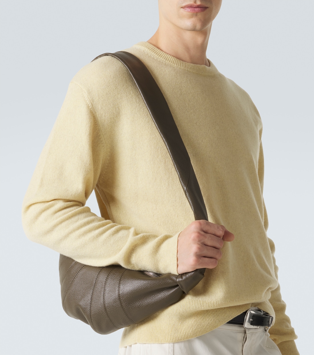 Schultertasche Croissant Small aus Leder | Lemaire