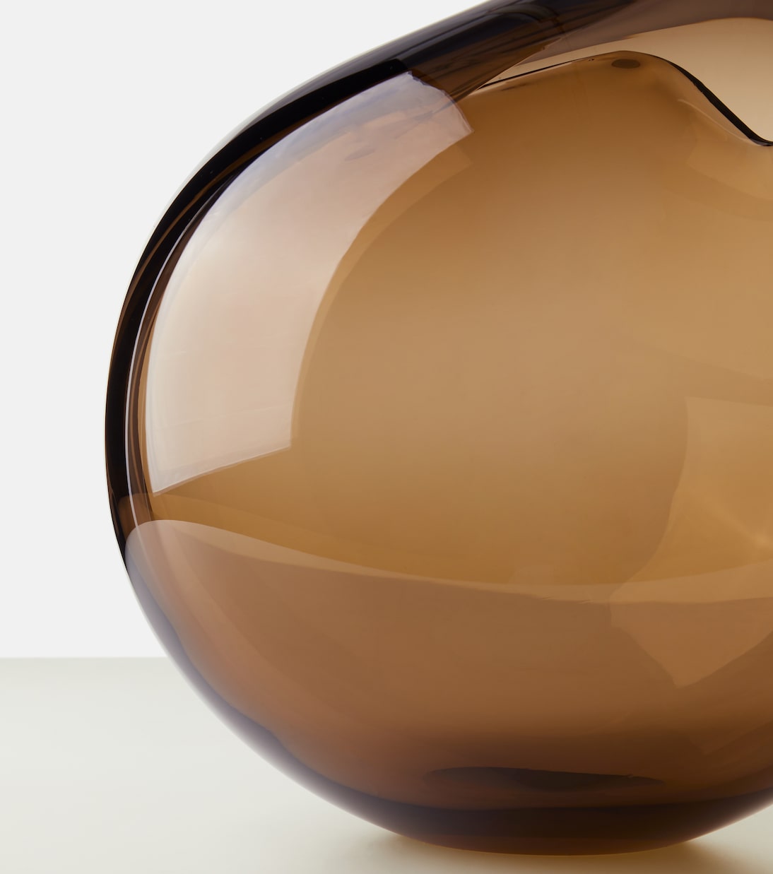 Cut glass vase | Alexa Lixfeld