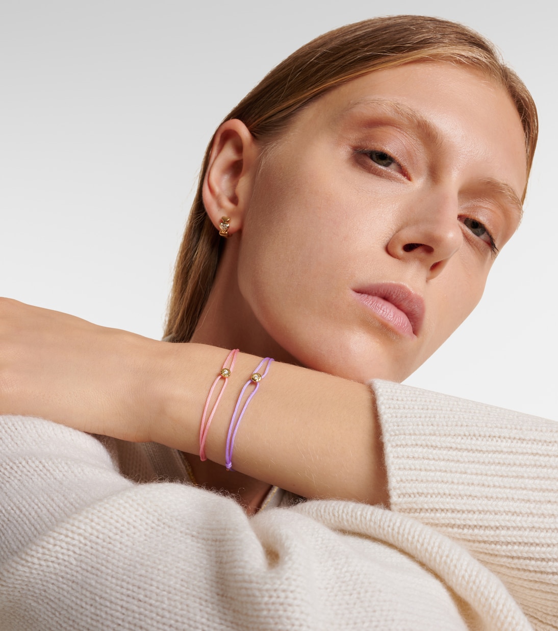 Bracciale in oro 18kt Octavia Elizabeth con diamanti e design a nido di paracadute, perfetto per i giovani.