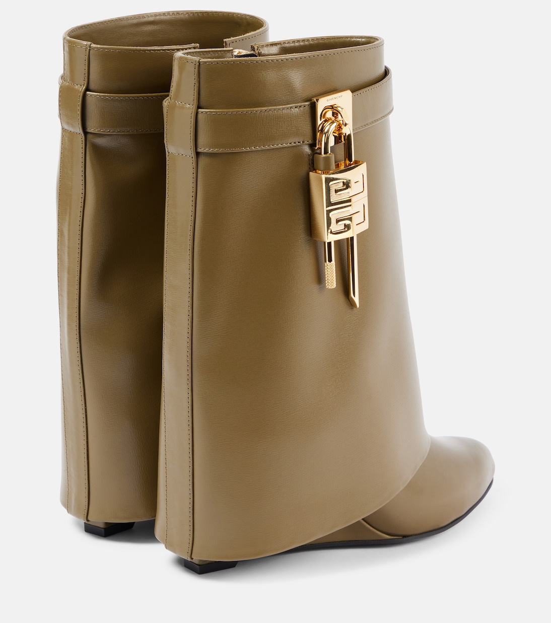 Stivali Givenchy con zeppa e chiusura Shark Lock in pelle, stile giovane e trendy