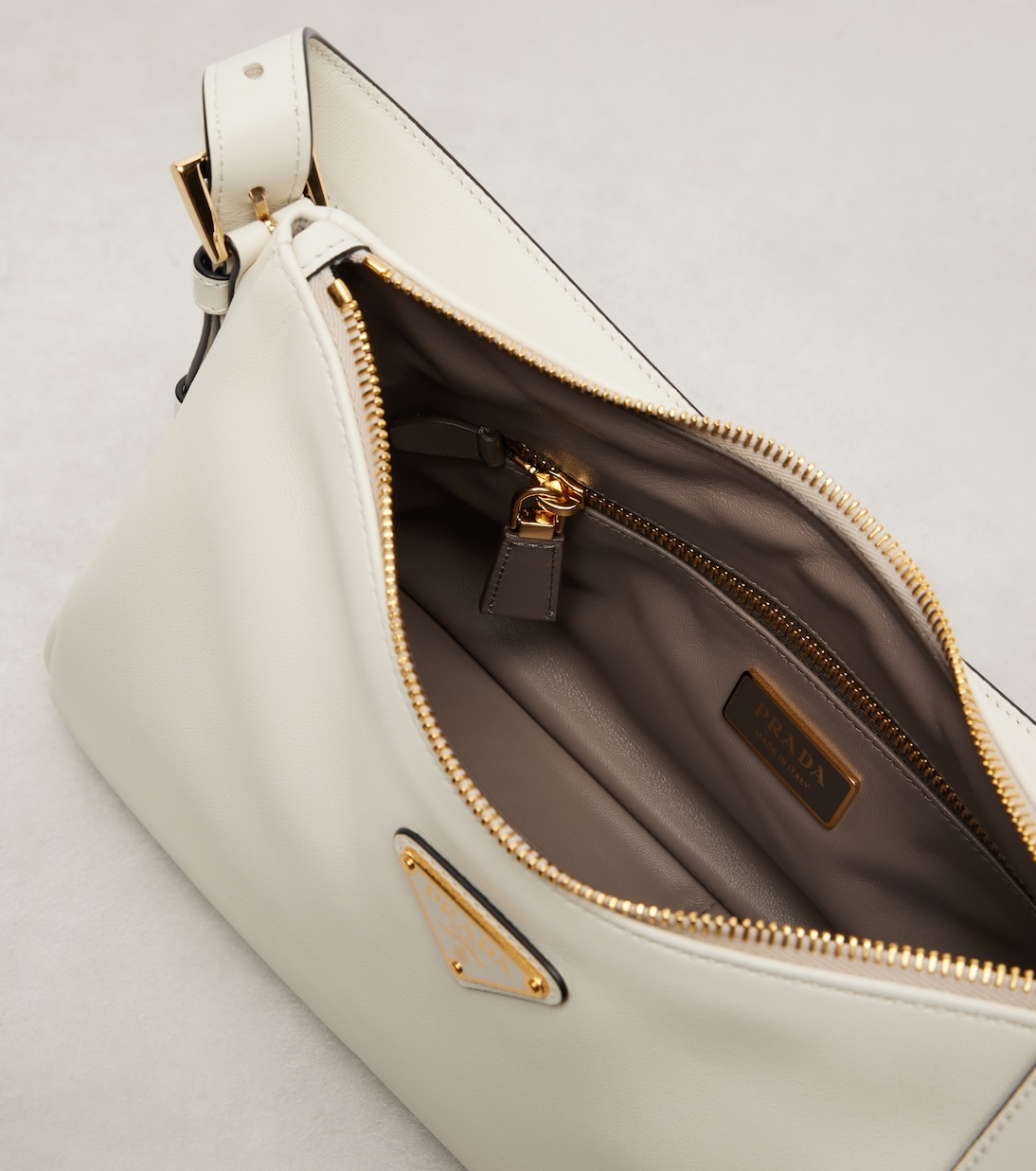 Schultertasche Prada Aimée Medium aus Leder | Prada
