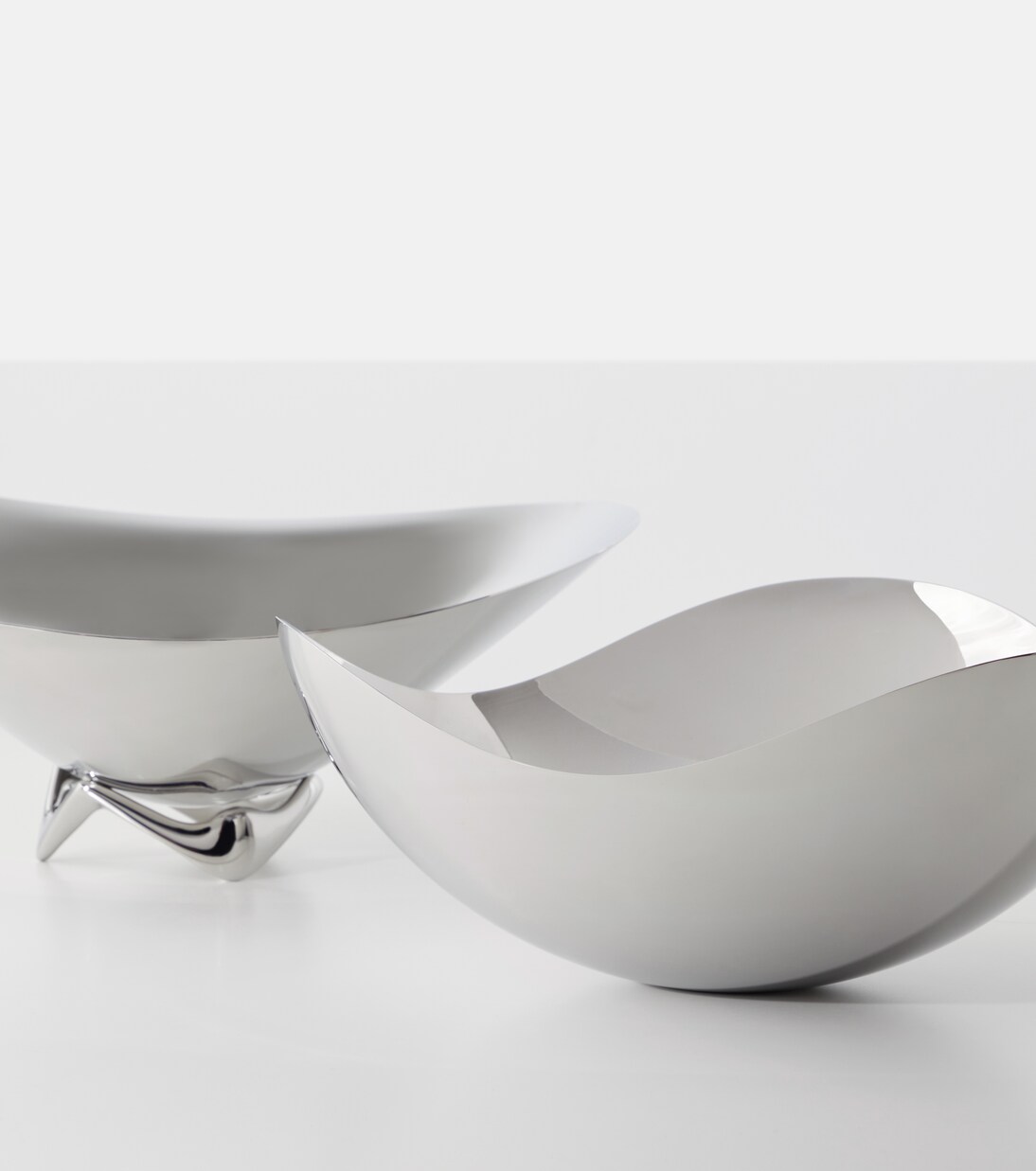 Bloom Large stainless steel bowl by by Helle Damkjær | Georg Jensen
