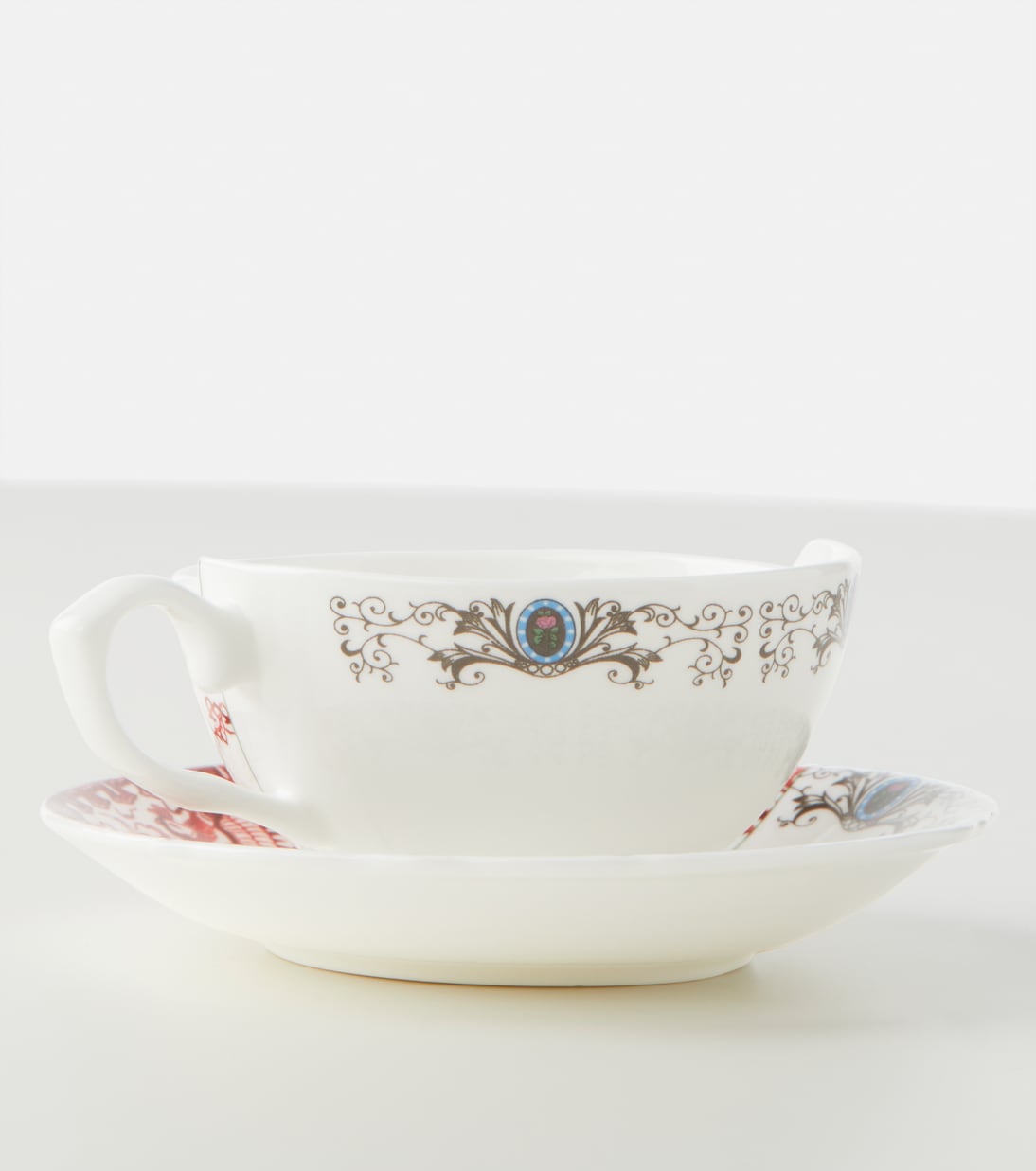Hybrid Zora teacup and saucer set | Seletti