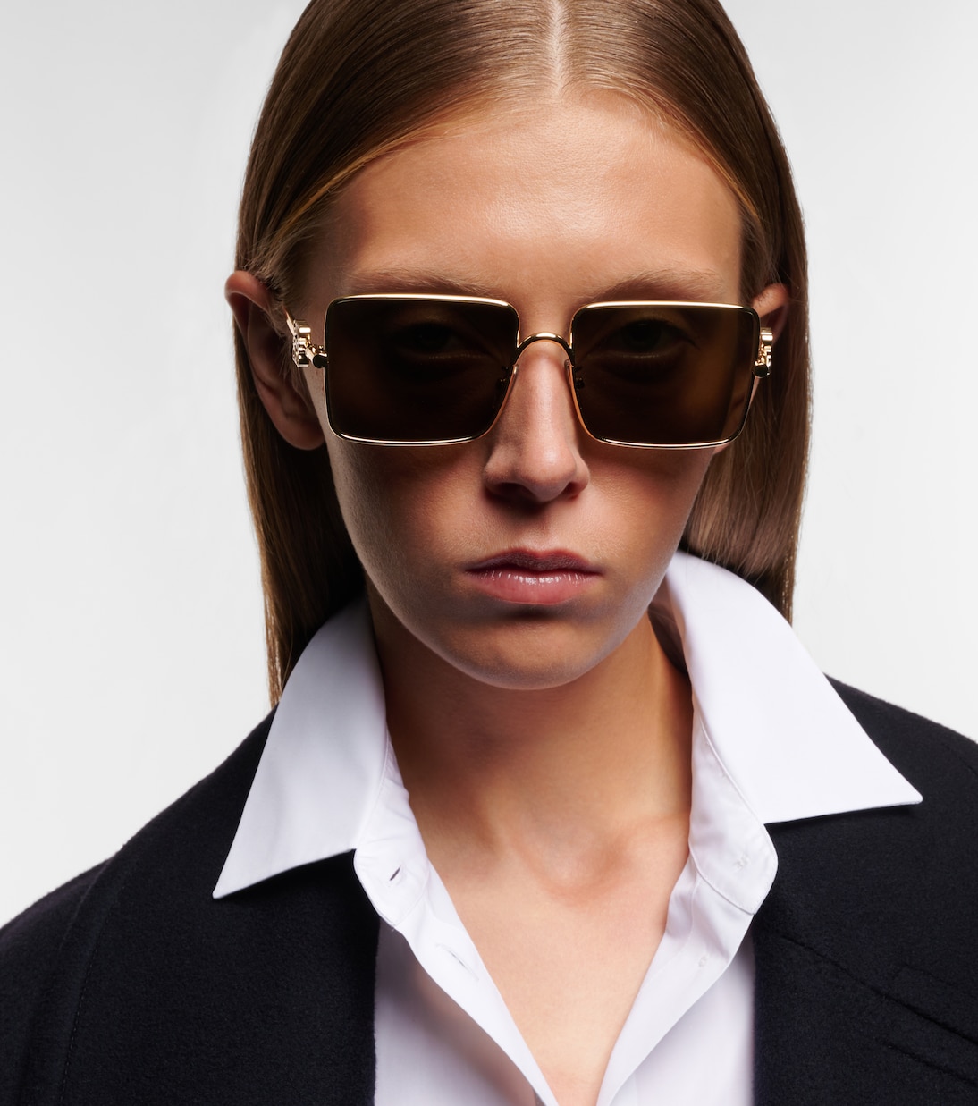 Occhiali da sole LOEWE a forma rettangolare per uno stile giovane e moderno