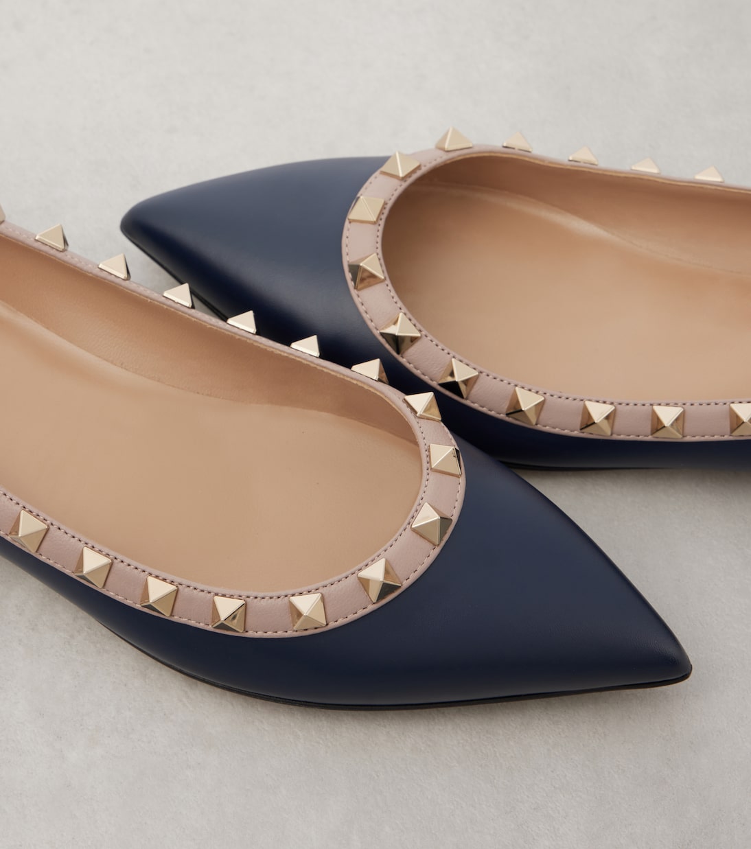 Ballerinas Rockstud aus Leder | Valentino Garavani