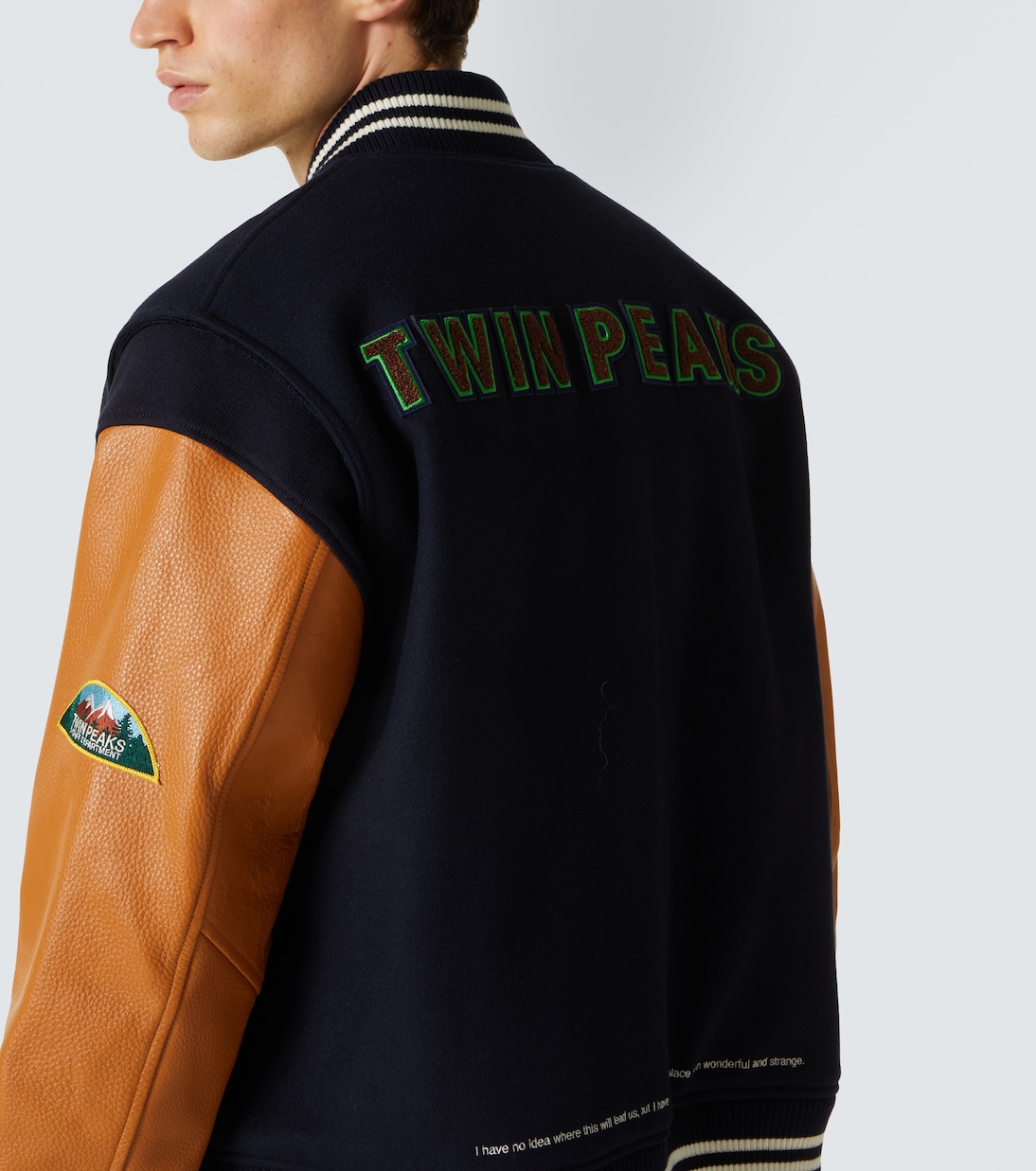 x Twin Peaks® chaqueta varsity con piel | Undercover