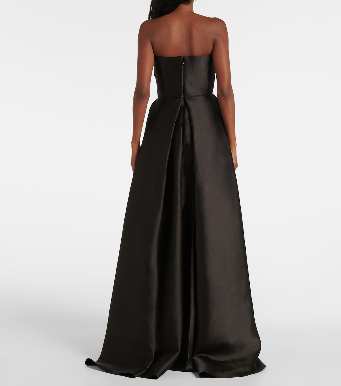 Robe Trina aus Satin | Solace London