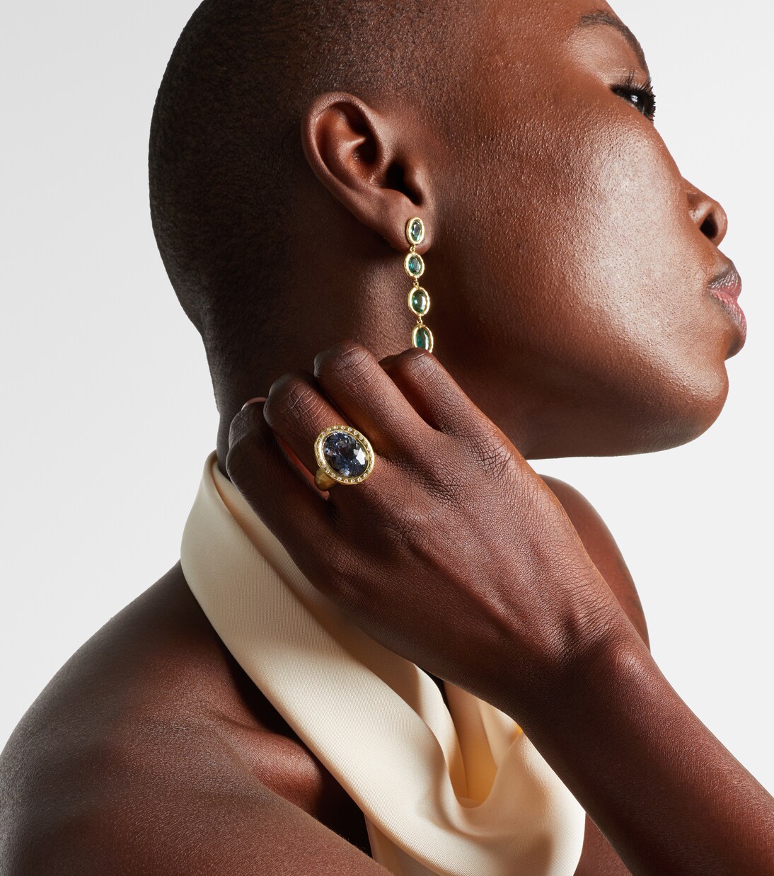 Tribute 18kt gold ring with diamonds and blue beryl | Octavia Elizabeth
