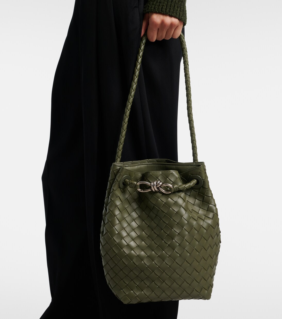 Andiamo Intrecciato Small leather bucket bag | Bottega Veneta