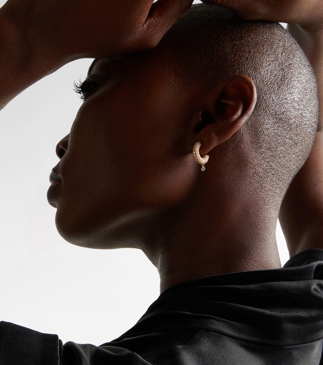 Helios 18kt gold hoop earrings with diamonds | Persée