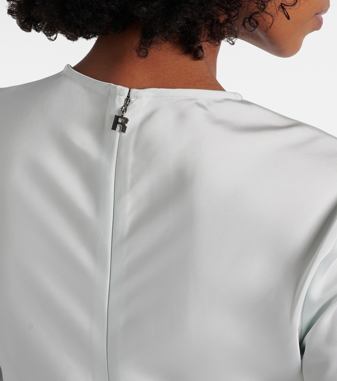 Robe Kaisa aus Satin | Rotate