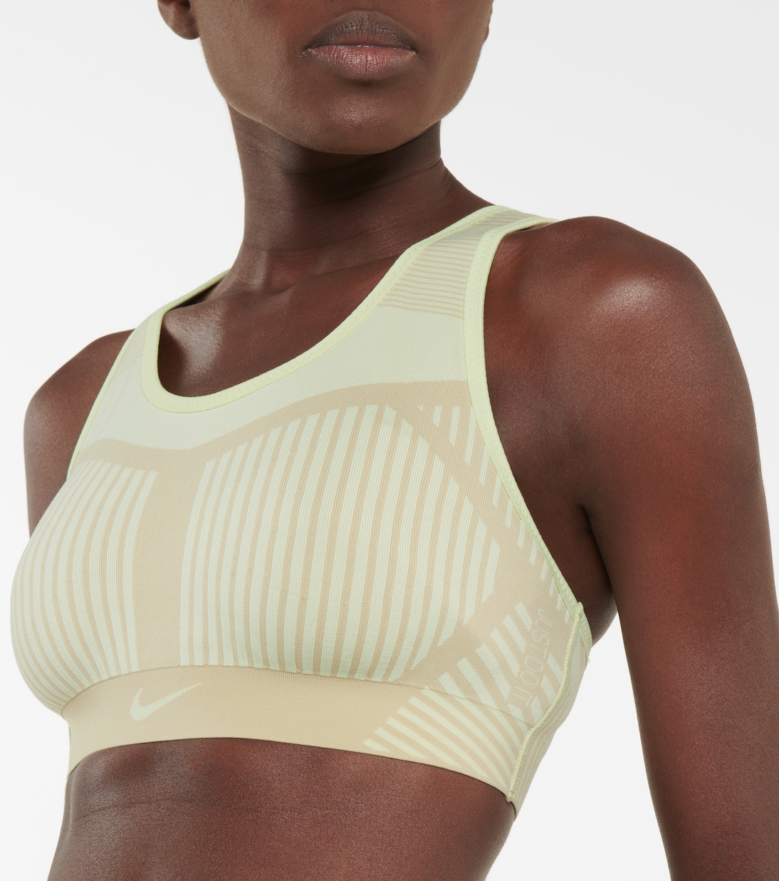Flyknit sports bra | Nike