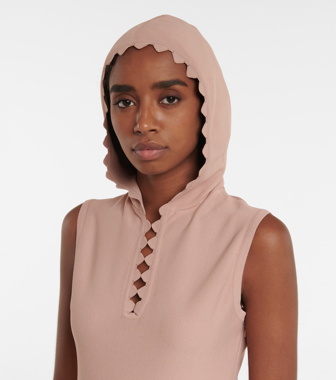 Miniabito in maglia con cappuccio | Alaïa