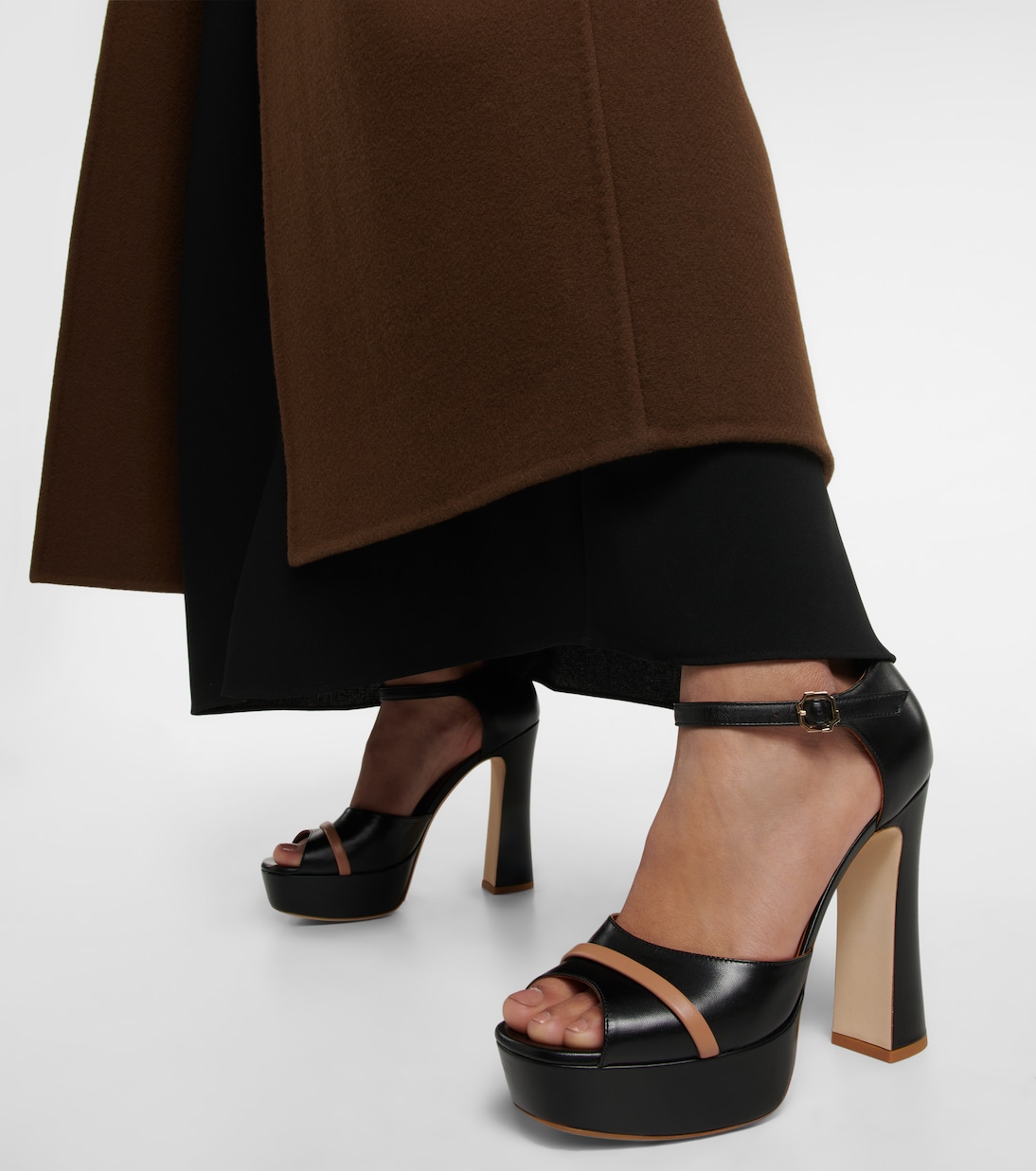 Leather platform sandals | Malone Souliers