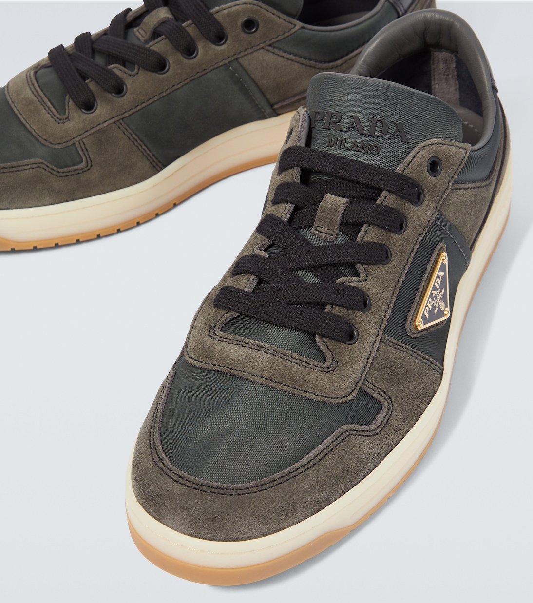 Sneakers in suede e Re-Nylon | Prada
