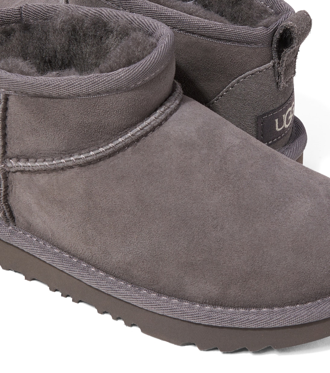 Ankle Boots Classic Ultra Mini aus Veloursleder | UGG Kids