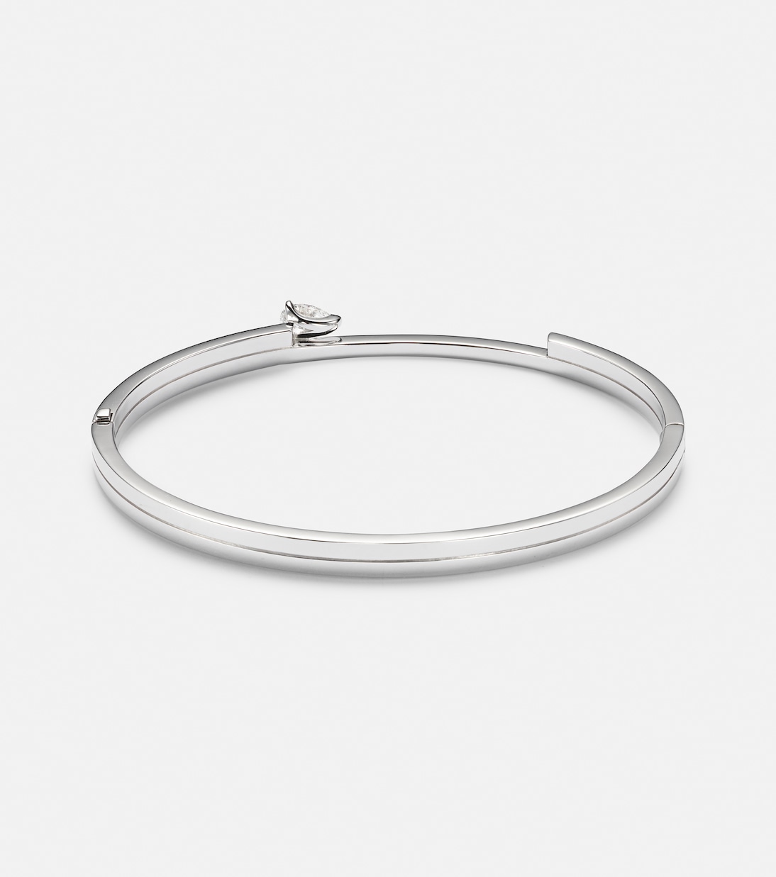 Bracciale in oro bianco 18kt con diamanti Serti Sur Vide per stile giovane e raffinato