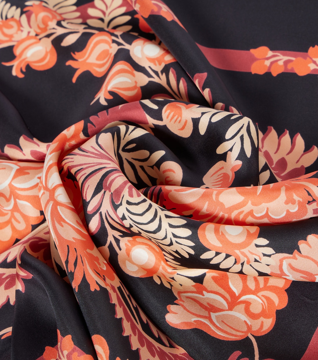 Foulard di seta con motivi floreali ETRO per giovani alla moda