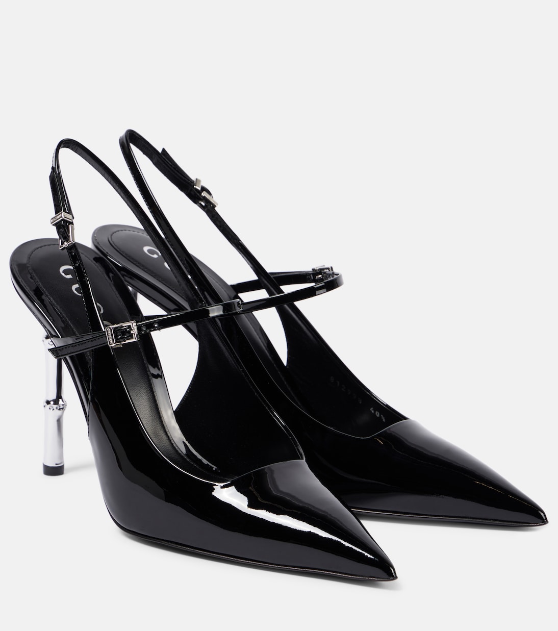 Scarpe con tacco GUCCI in vernice con cinturino alla caviglia, stile giovane e moderno.