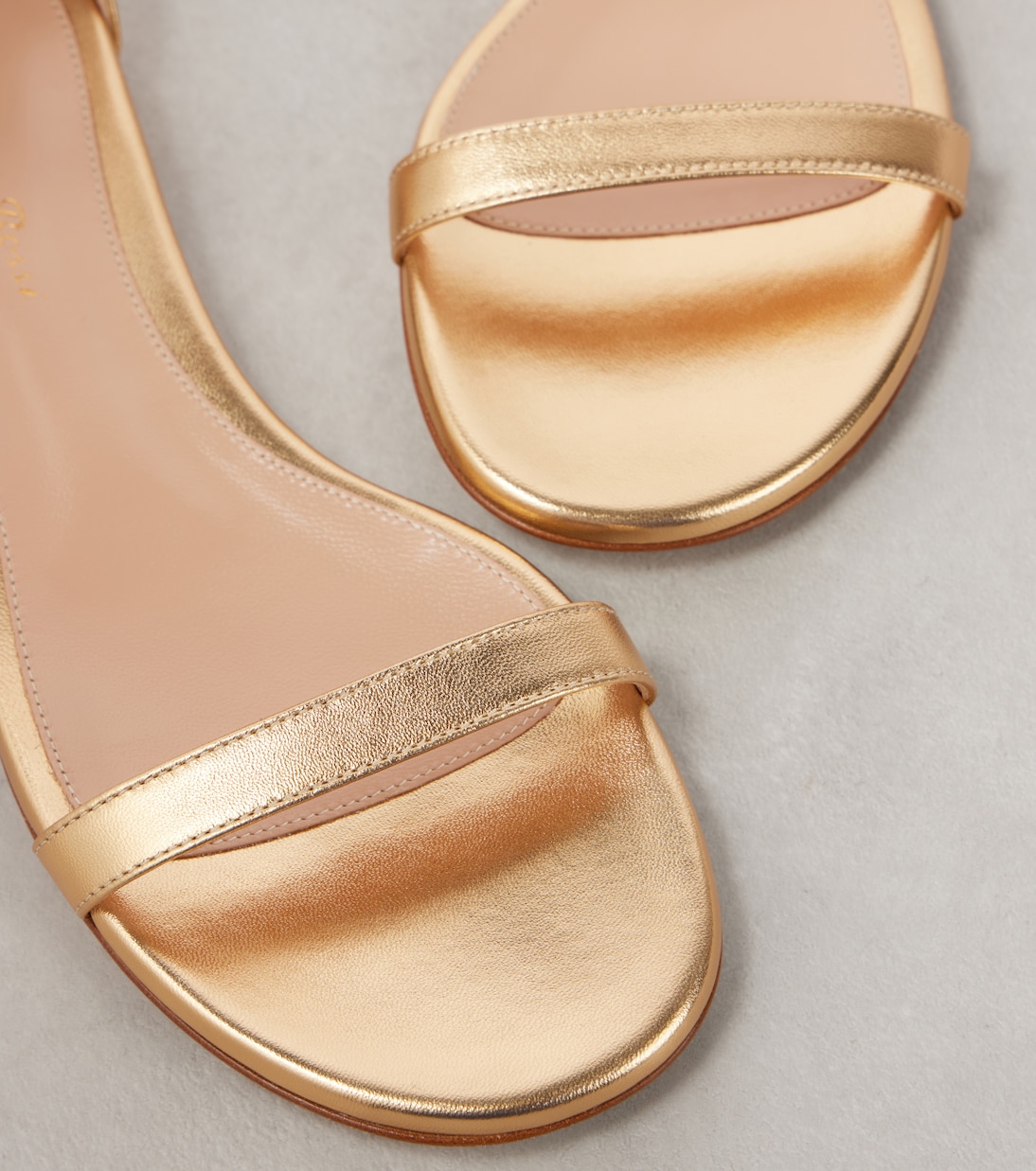 Sandalen aus Metallic-Leder | Gianvito Rossi