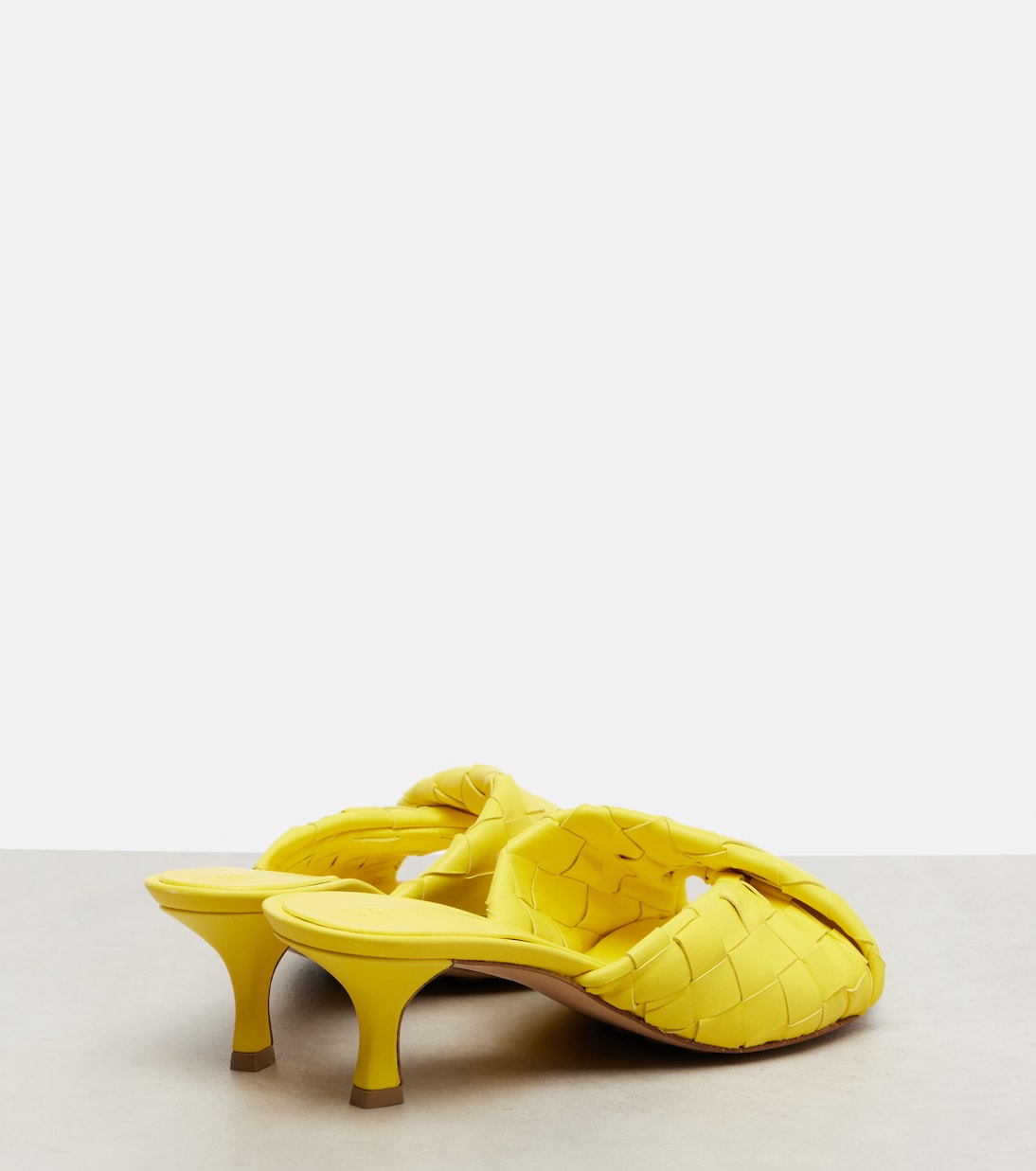 Blink 50 Intrecciato leather mules | Bottega Veneta