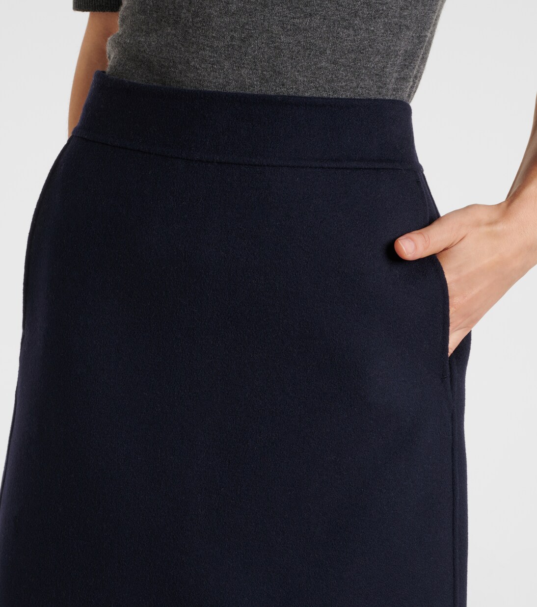 Gonna a tubino in lana vergine | 'S Max Mara
