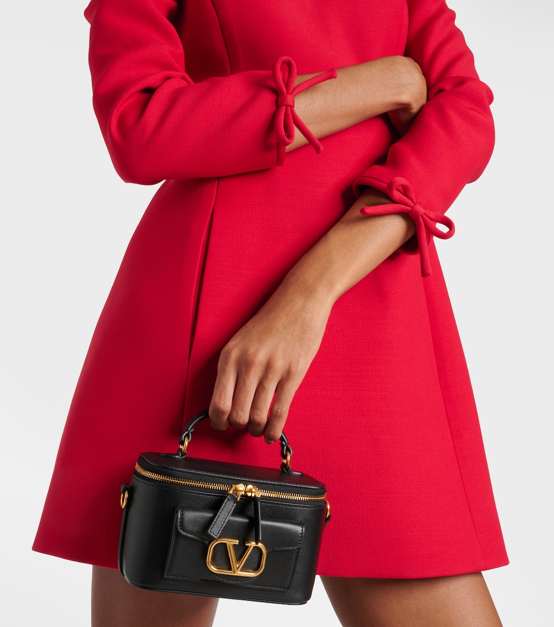 Tote VLogo Signature Locò Mini aus Leder | Valentino Garavani