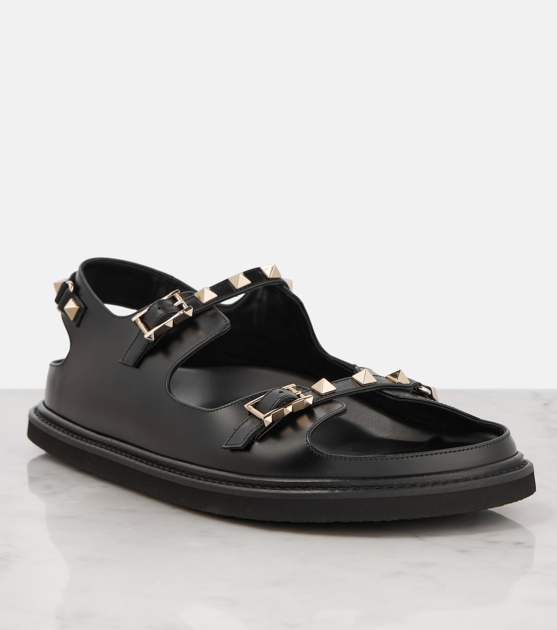 Rockstud leather flat sandals | Valentino Garavani