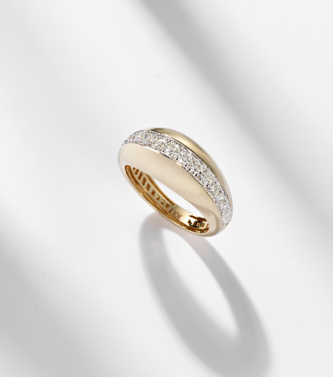 Bague Pistachio en or 10 ct et diamants | Stone and Strand