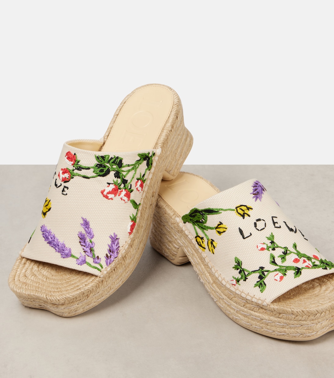 Paula's Ibiza Petal 80 platform mules | Loewe