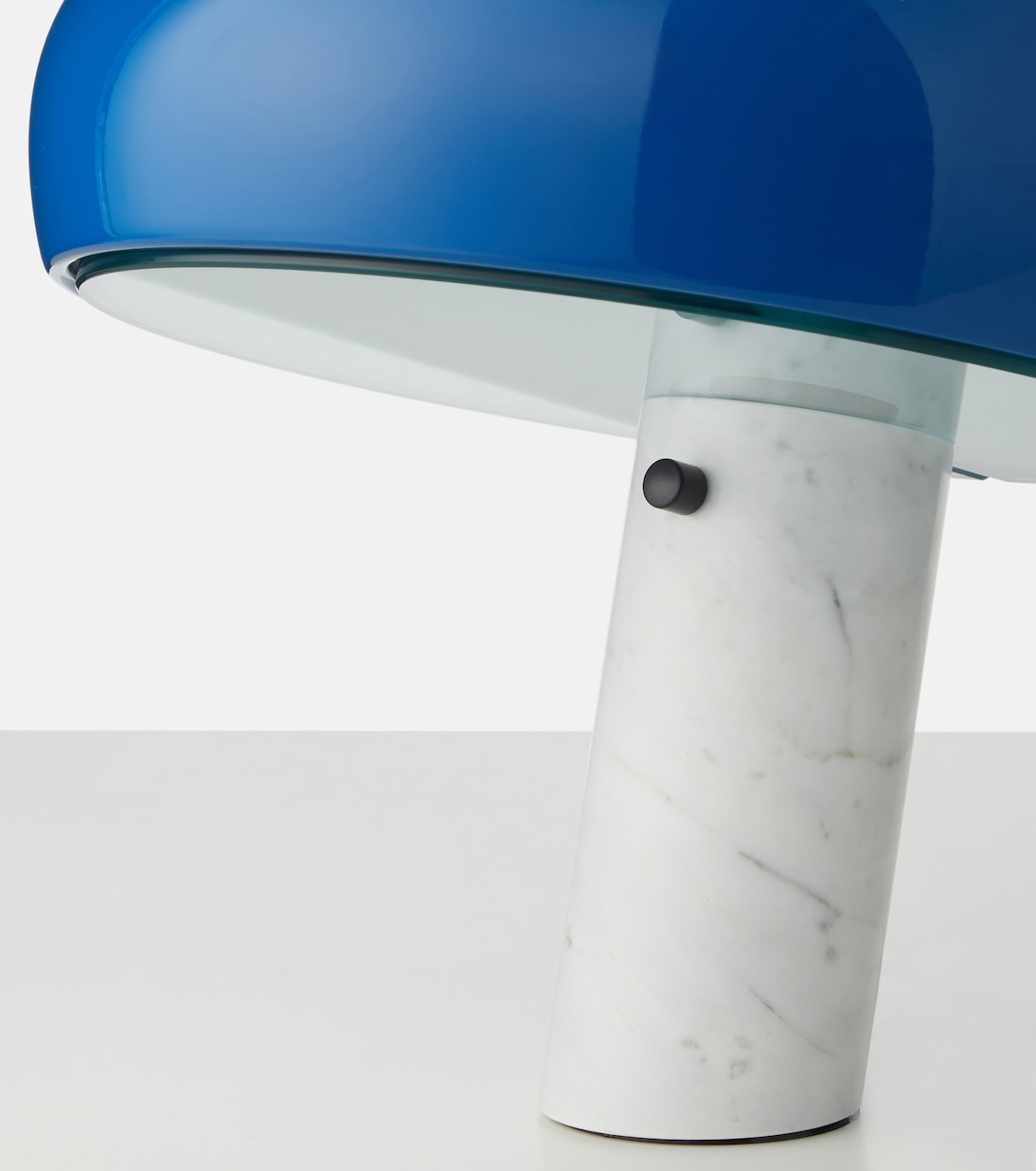 Lámpara de mesa Snoopy por Achille y Pier Giacomo Castiglioni, enchufe EU | Flos