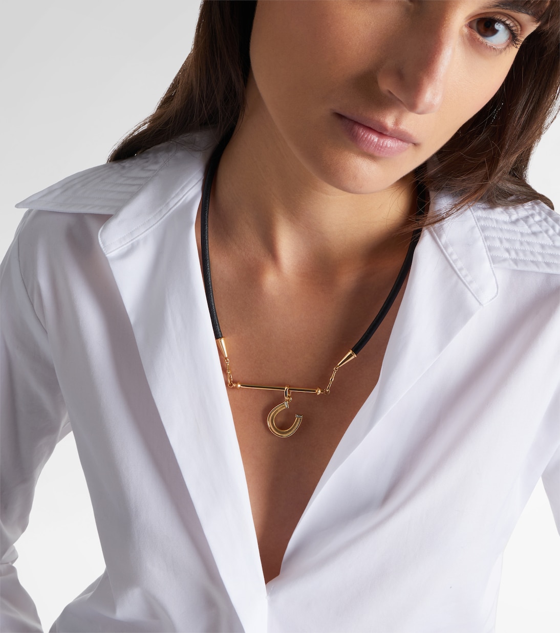 18kt gold and leather pendant necklace with diamonds | Marie Lichtenberg