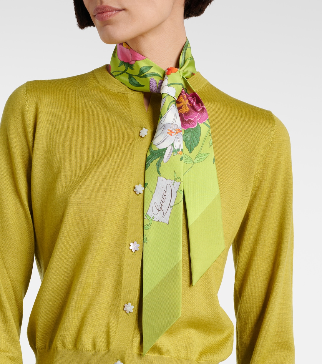 Sciarpa in seta twill GUCCI con motivo floreale per giovani trendsetter