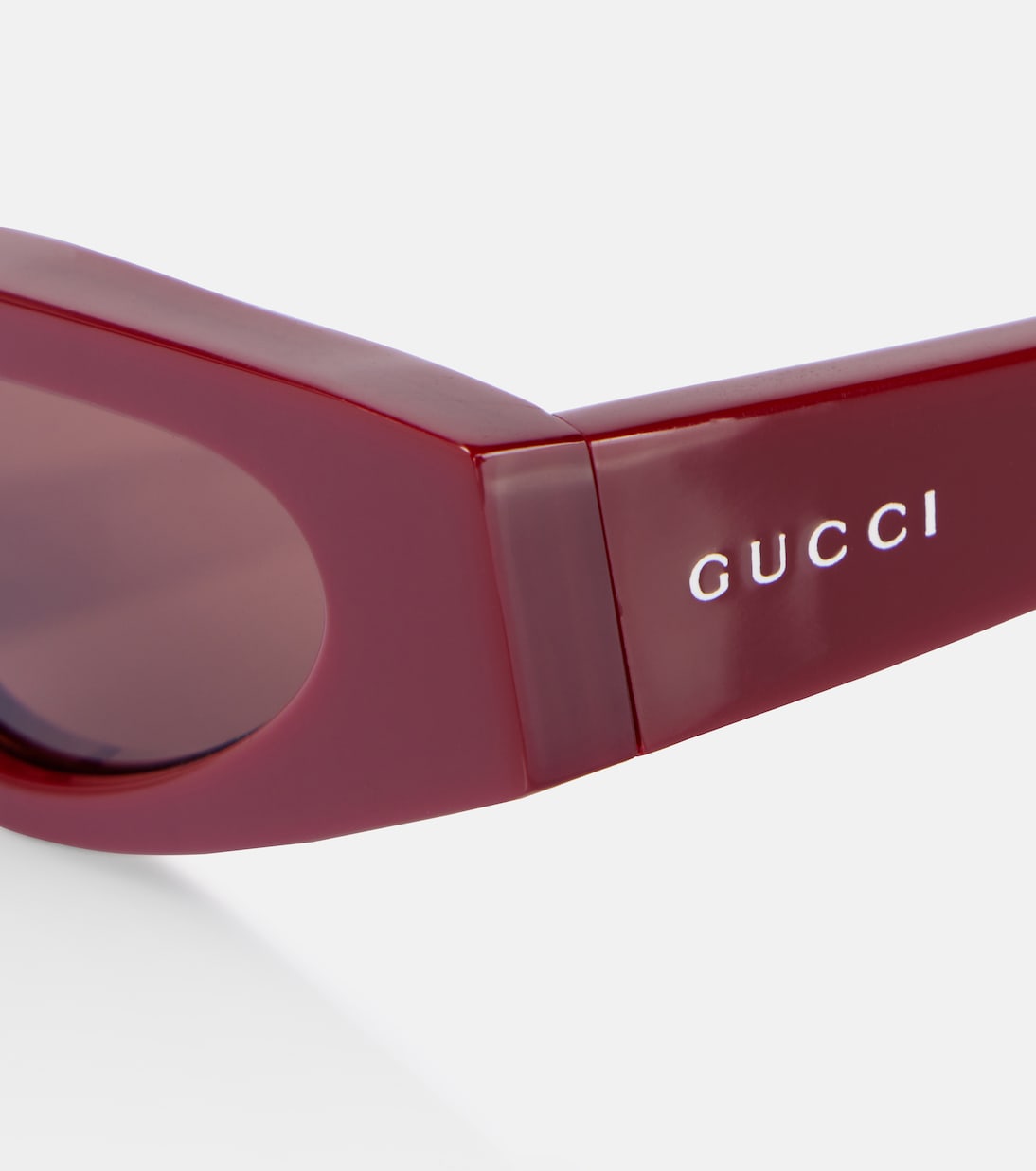 Occhiali da sole cat-eye GUCCI con logo, stile giovane e trendy