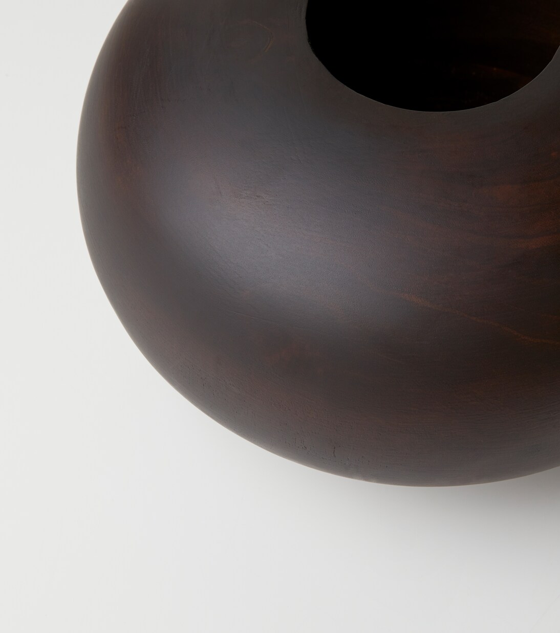 by Colin King - Vaso Surround in legno | Audo Copenhagen