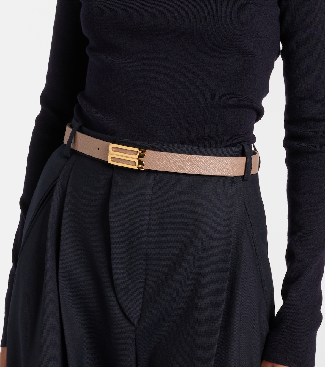 Cintura in pelle firmata VICTORIA BECKHAM, stile giovane e moderno