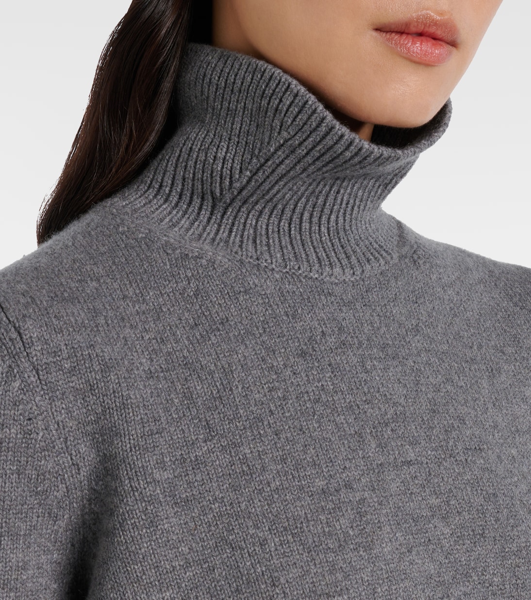 Cropped cashmere-blend turtleneck top | Alaïa