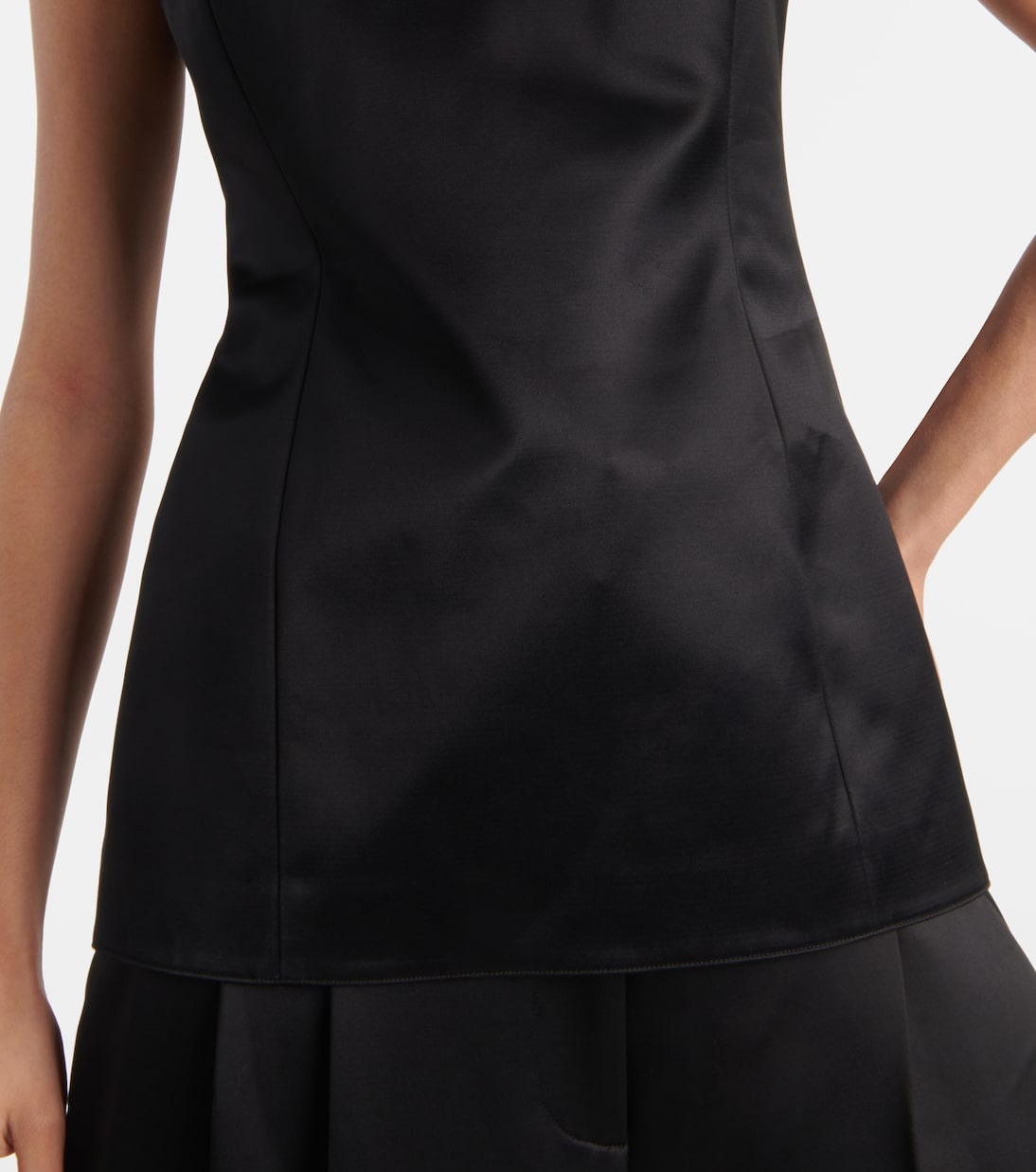 Top Sasmo aus Seide und Satin | Khaite