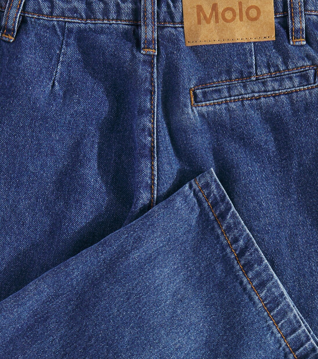 Jean Aeisha | Molo